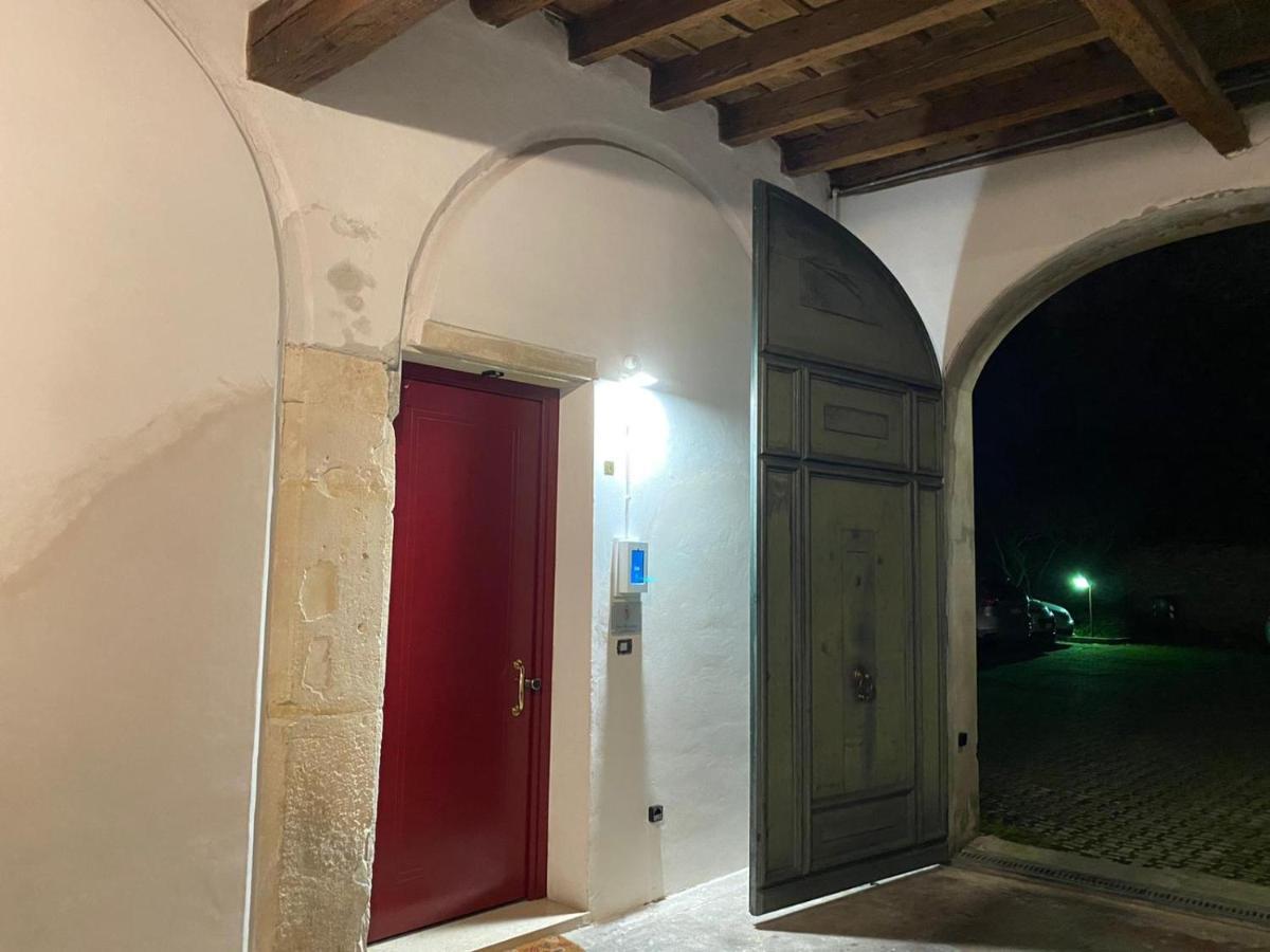 Casa Charleston In Palazzo Nobiliare Al Duomo Leilighet Padova Eksteriør bilde