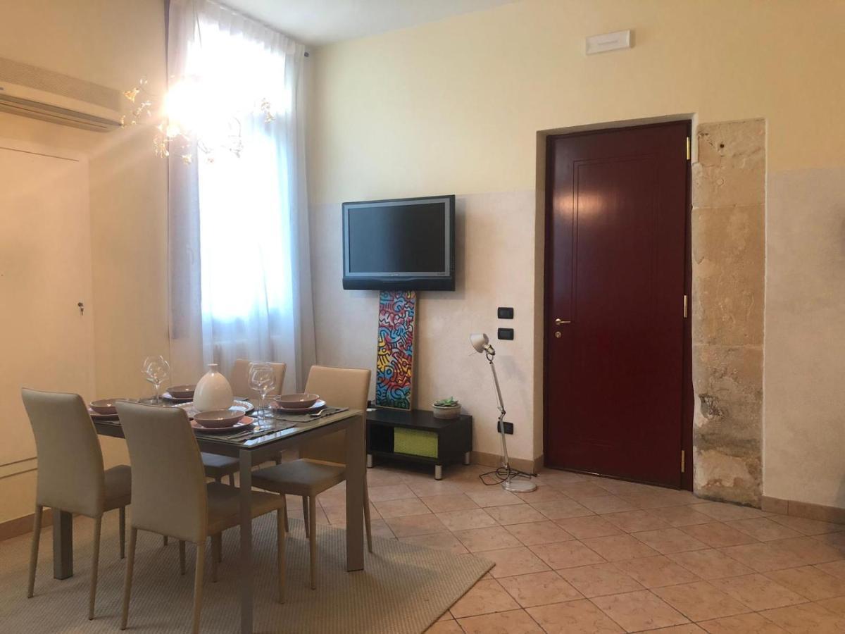 Casa Charleston In Palazzo Nobiliare Al Duomo Leilighet Padova Eksteriør bilde